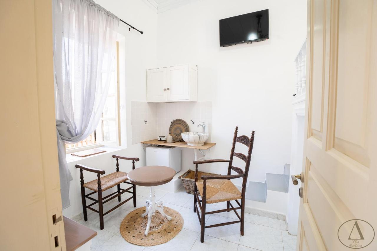 Mansion House Chalki Town