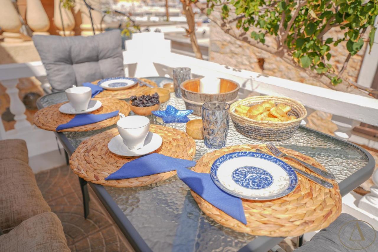 Mansion House * Chalki Town