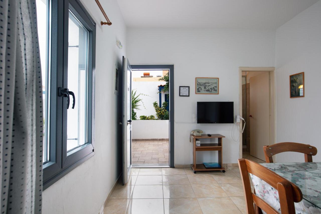 Konaki Studios & Apartment *