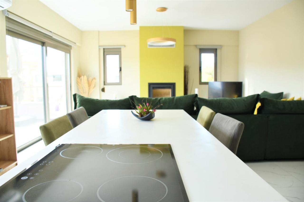 Spacious & Minimal Near Airport Peania Coniann Filoxenia