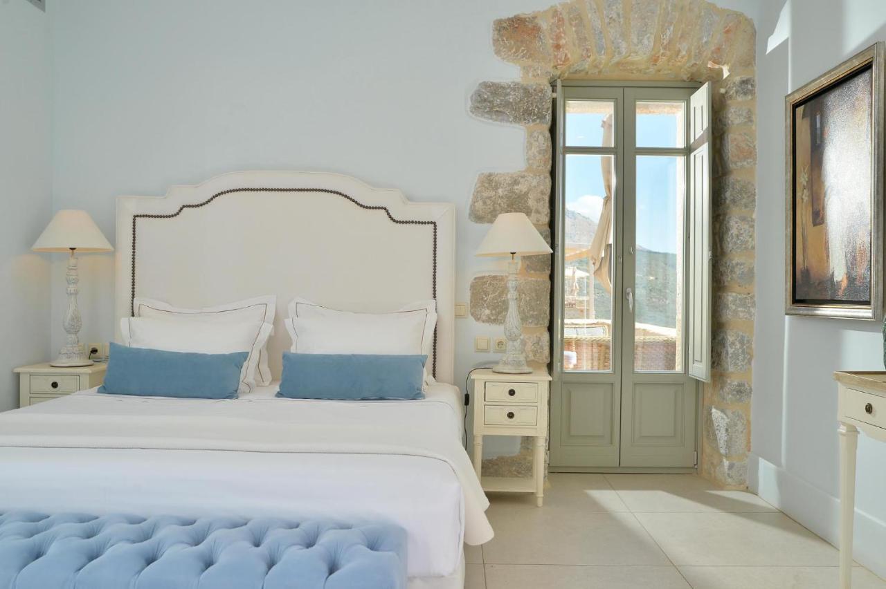 Akrolithi Boutique & 3* Oitilon