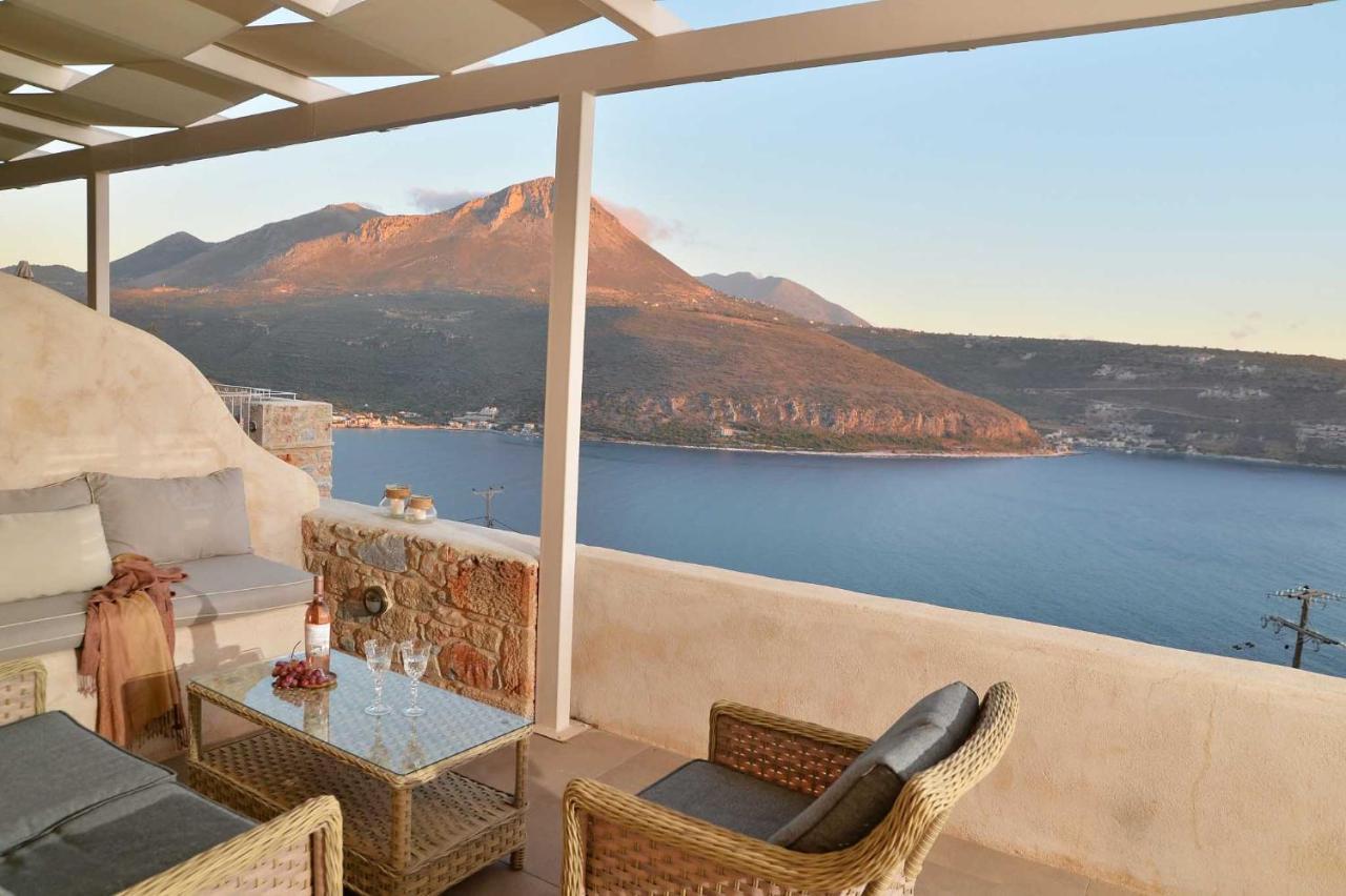 Akrolithi Boutique & Hotel Oitilon