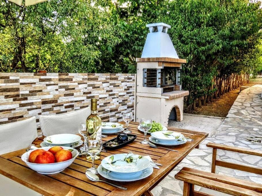 Asterea Near Private Pool And Sea Views Ratzaklion