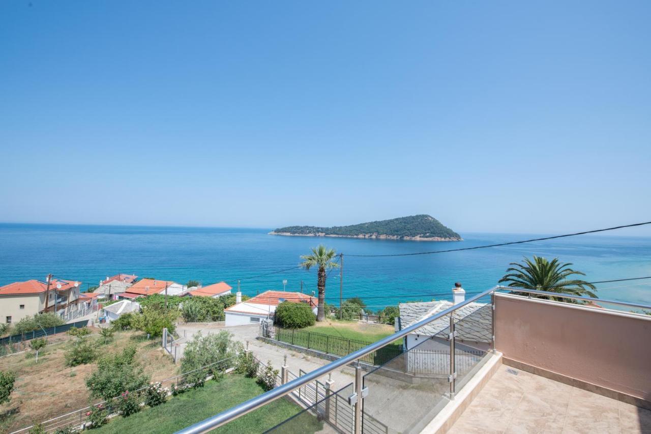 Mond Sea View