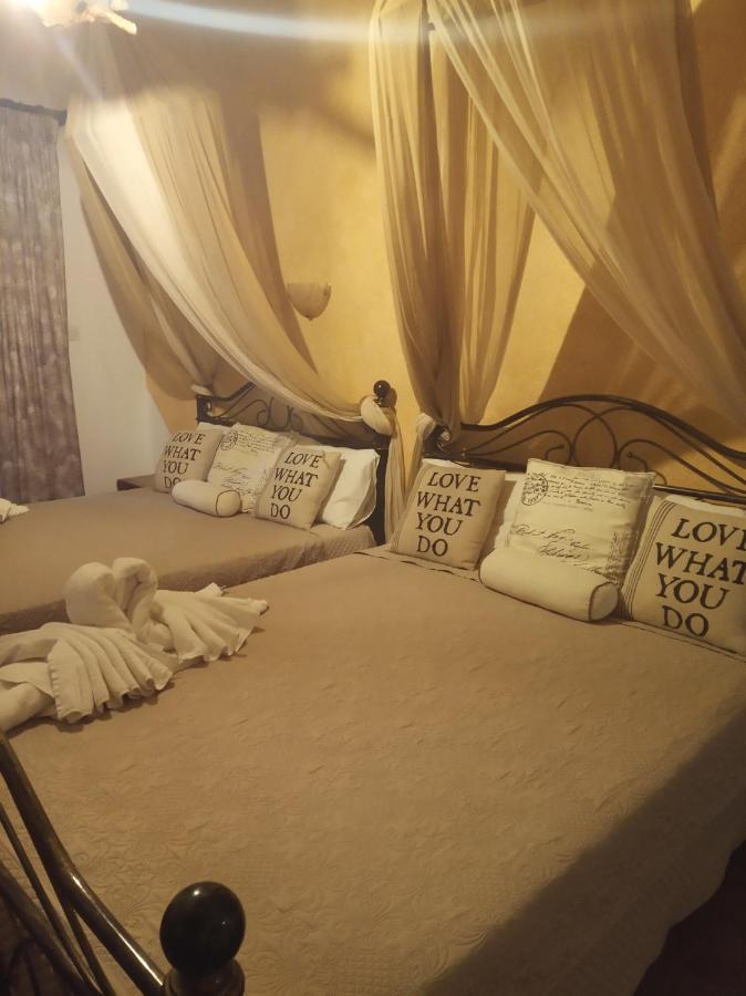 Athina-milina Inn