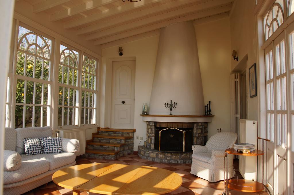 Villa Aeolos