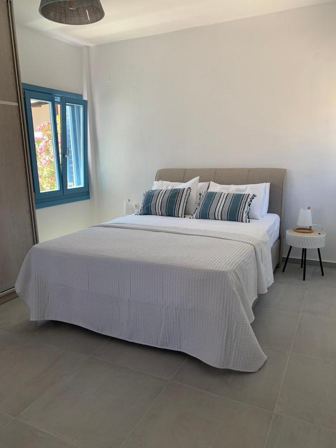 On The Beach, Leivadakia, Serifos Holiday home