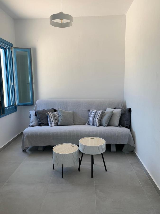 On The Beach, Leivadakia, Serifos Holiday home *