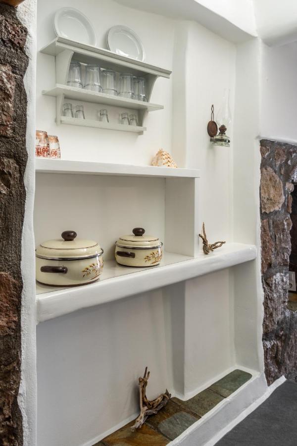 Akrogialis Sirma Klima Holiday home Adamantas (Milos)