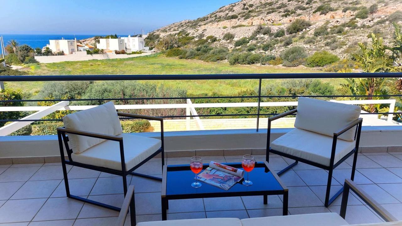 Villa Sunjoy Close To The Sounion
