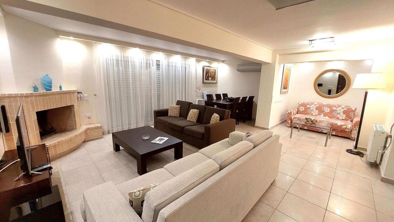 Villa Sunjoy Close To The Sounion