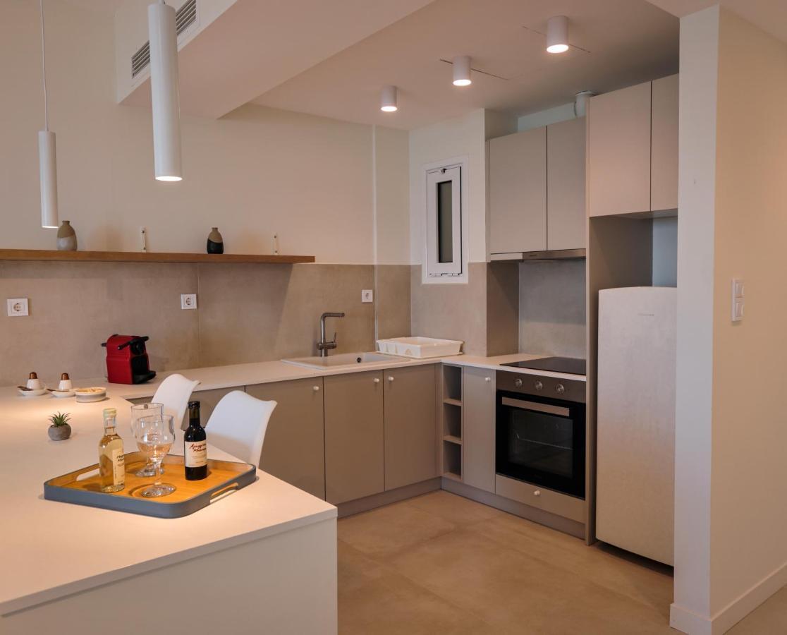 La Bleue Beachfront Boutique Apartment Vrachati