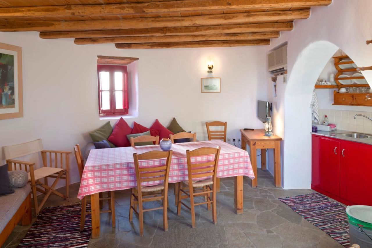 Marketos Windmill And Apartment