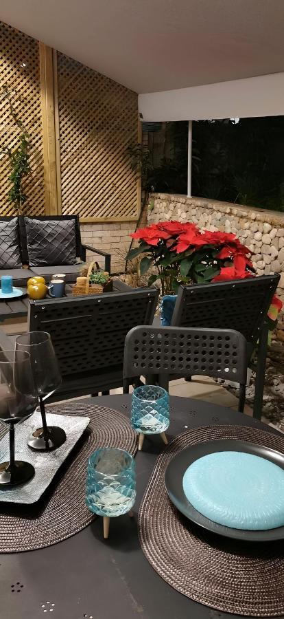 Elegant Seaside 2 Floor Apartment Athens