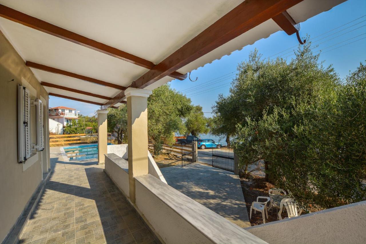 Holiday home Deja Blue House Kato Spilaion