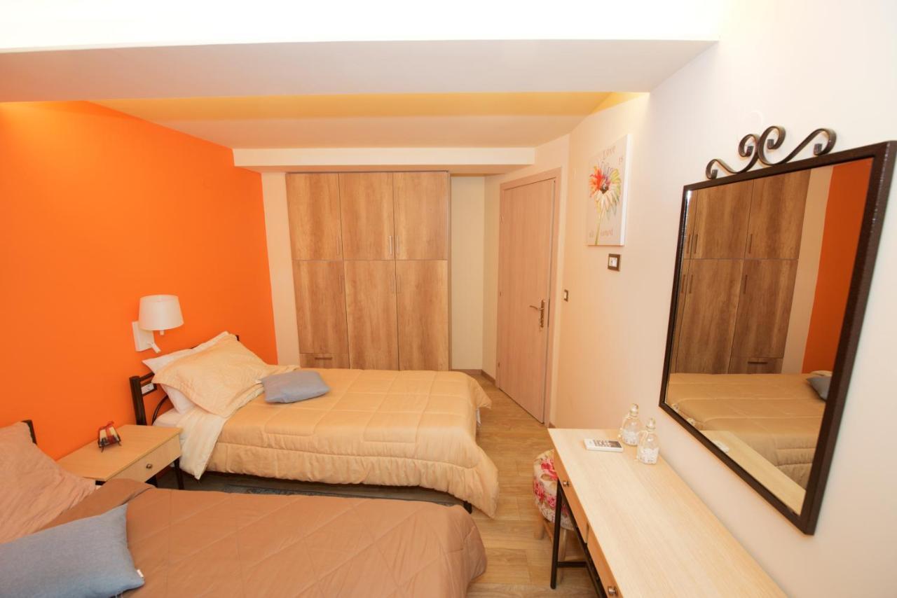 Makrades 2 Apartment *
