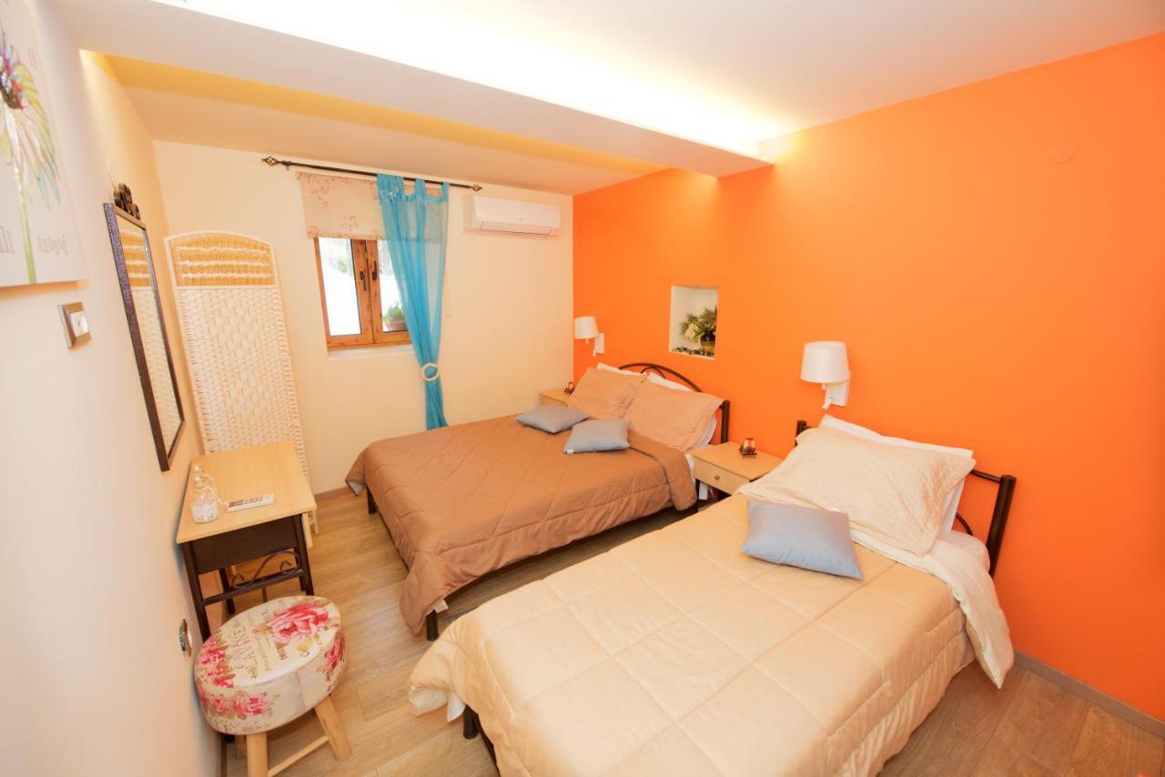 Makrades 2 * Paleokastritsa