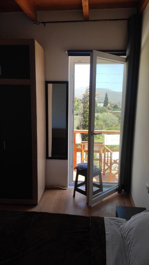 Tsitsinos Maisonette House