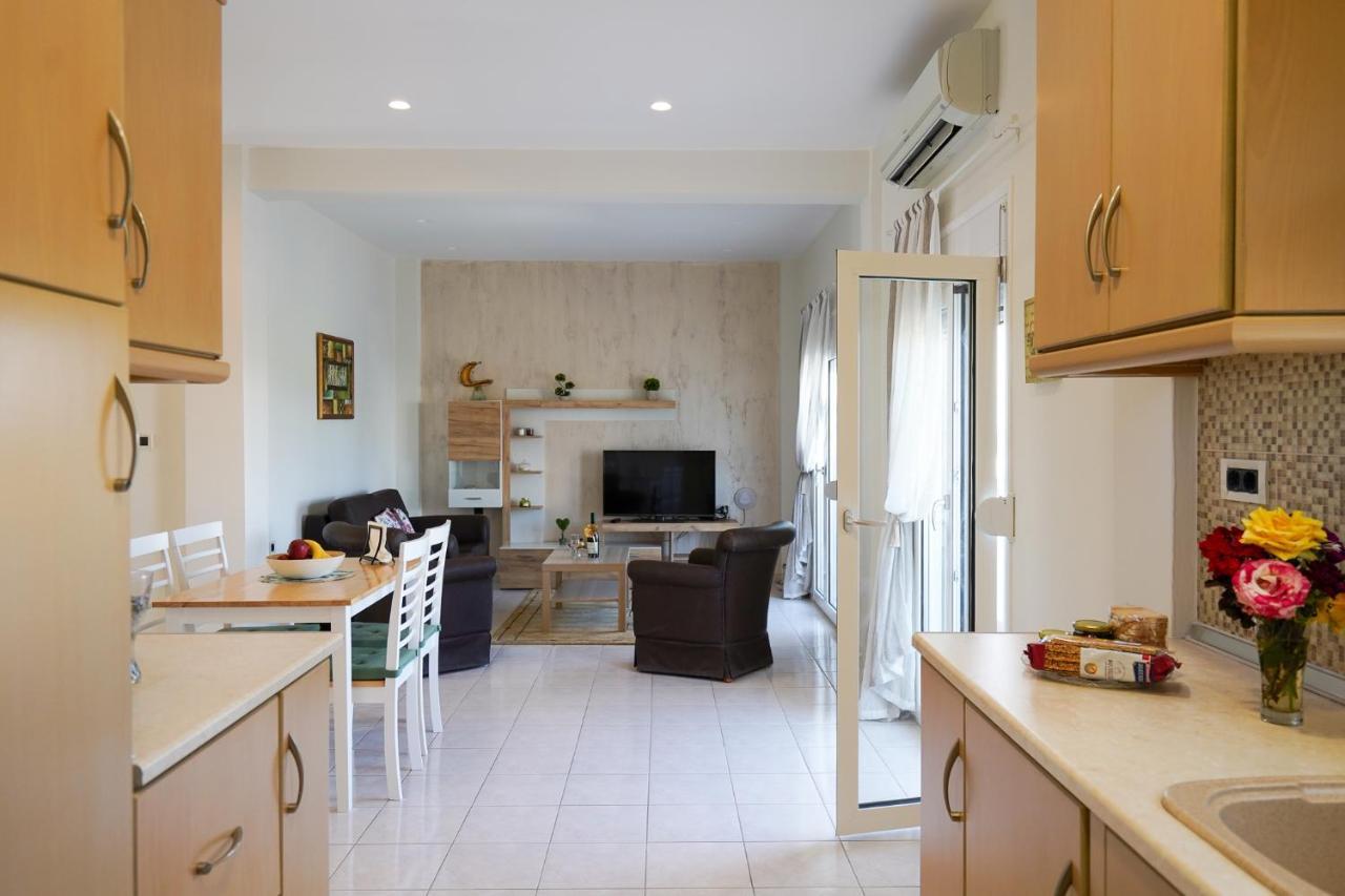 Kyriakos Apartment *