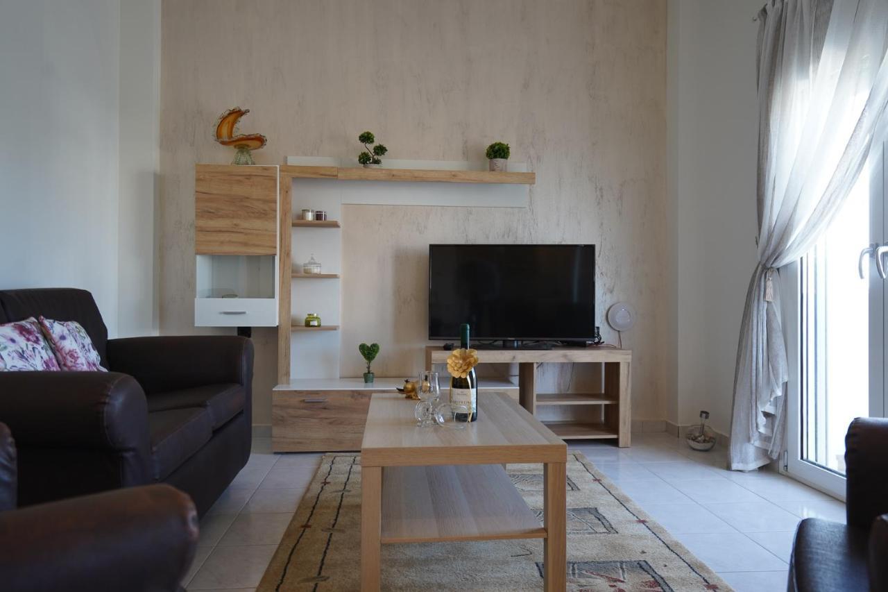 Kyriakos Apartment *
