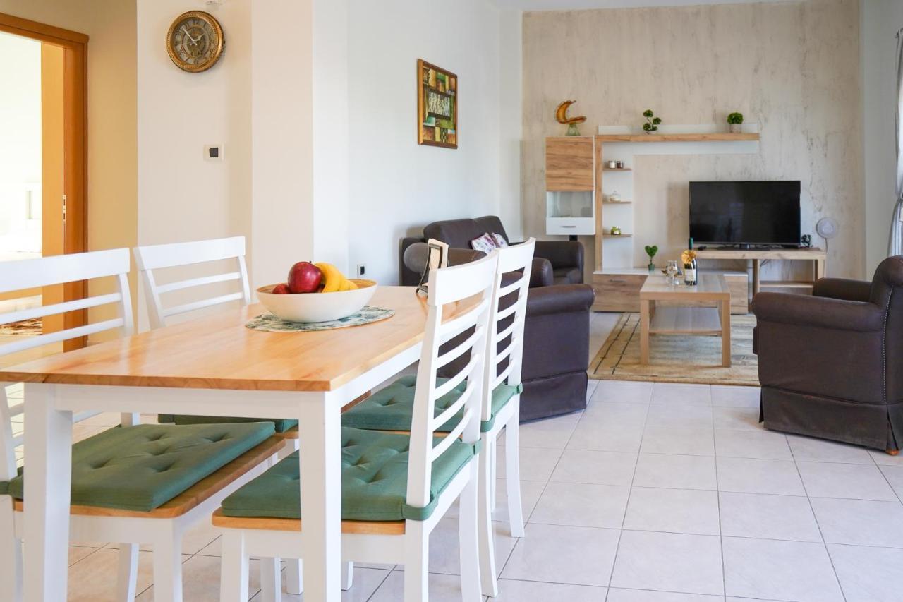Apartment Kyriakos *