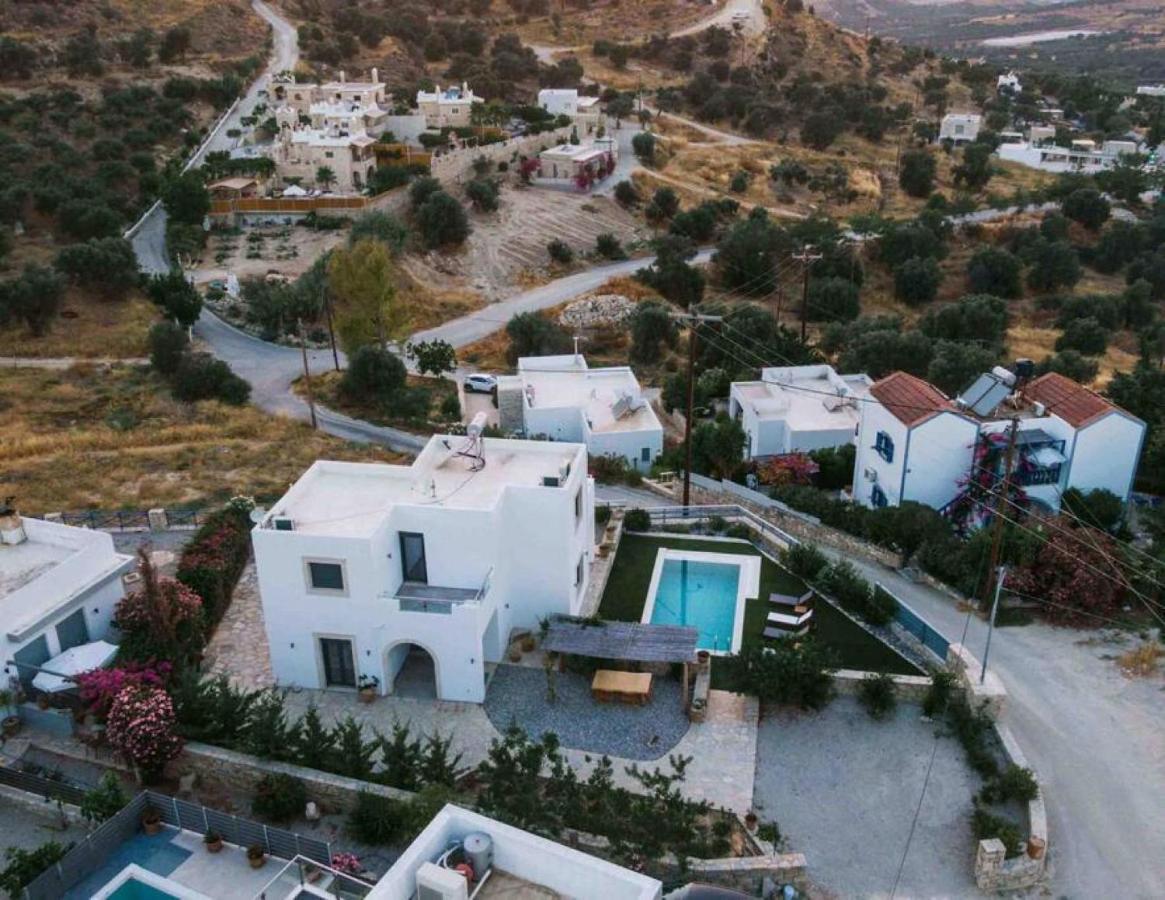 Rechtra In Villa *
