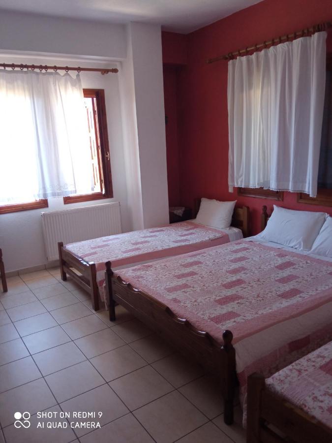 Maravelias Guest house Trikeri