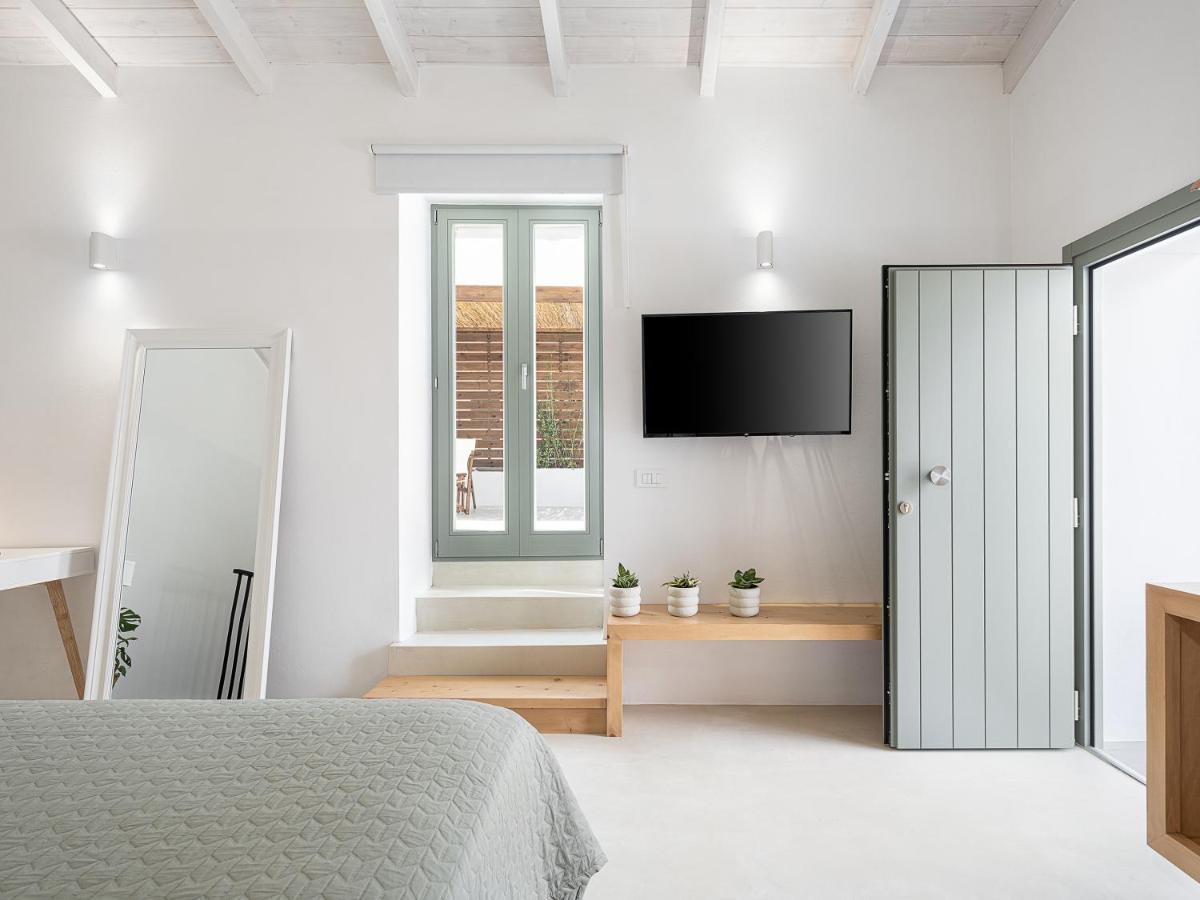 Lithos Retreat *