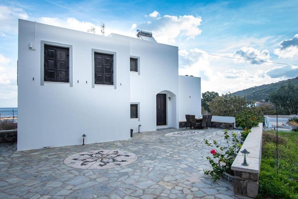 Apartment Sea View Paloi