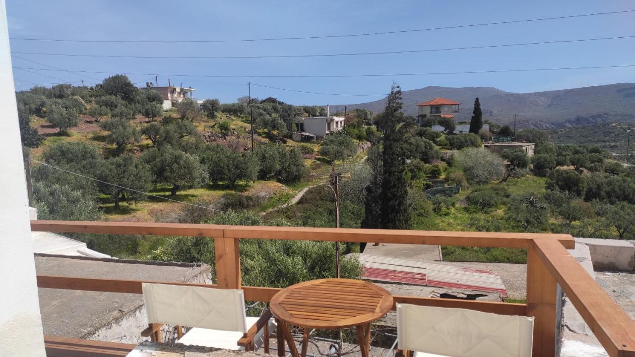 Apartment Tsitsinos Maisonette House