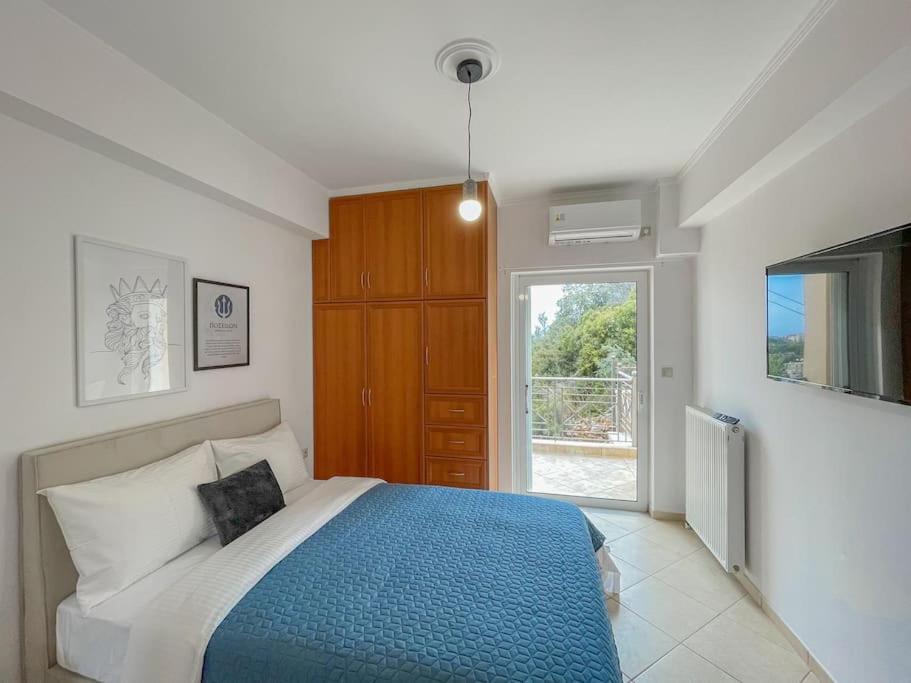 Afroditi's Superb View Apartment *