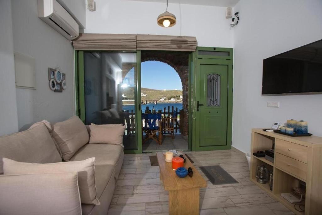Sea Garden - Loutra Apartment Kythnos