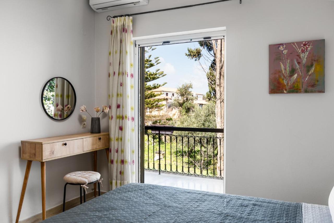 George's & Eva's * Analipsis (Corfu)