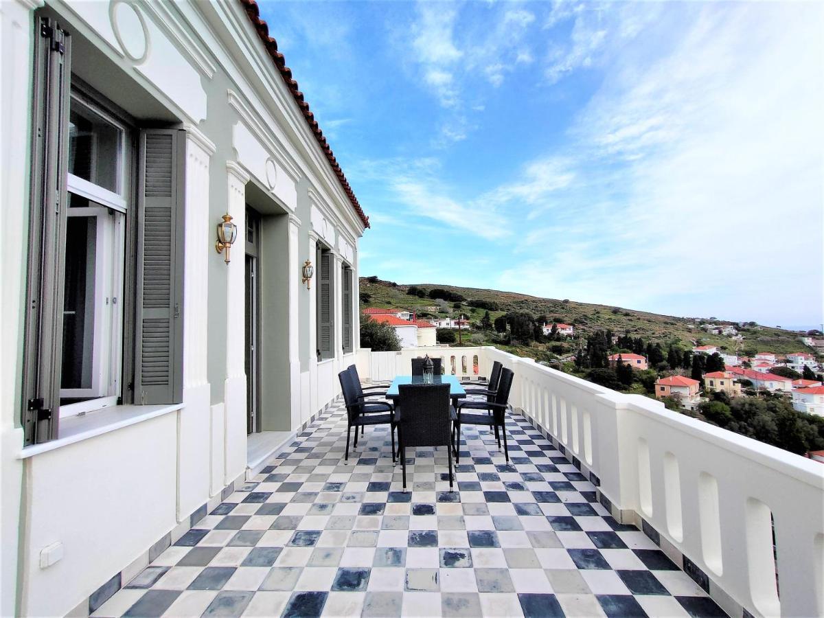 Holiday home Spiti Sea View Neoclassical House In *
