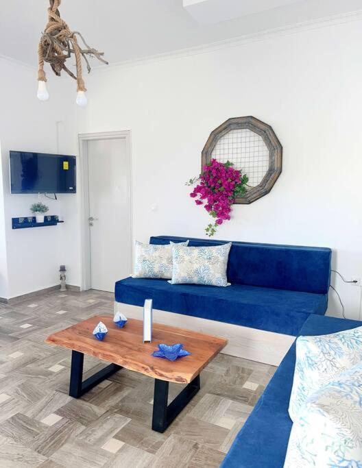 Petalou House * Imerovigli (Santorini)