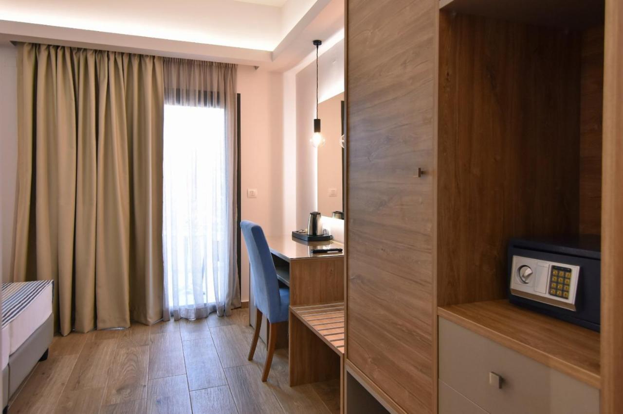 Aparthotel Maria Apts 3*