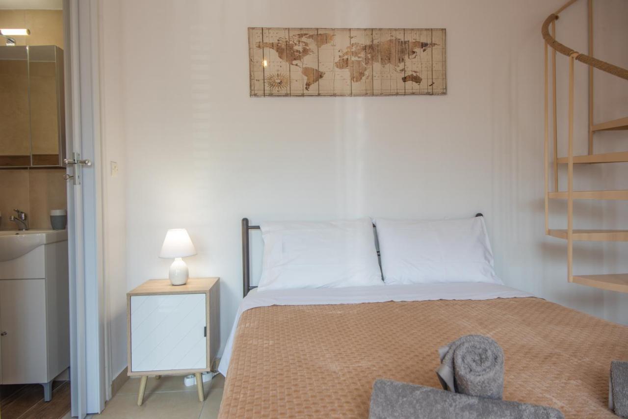 Square Apartment Elounda (Crete)