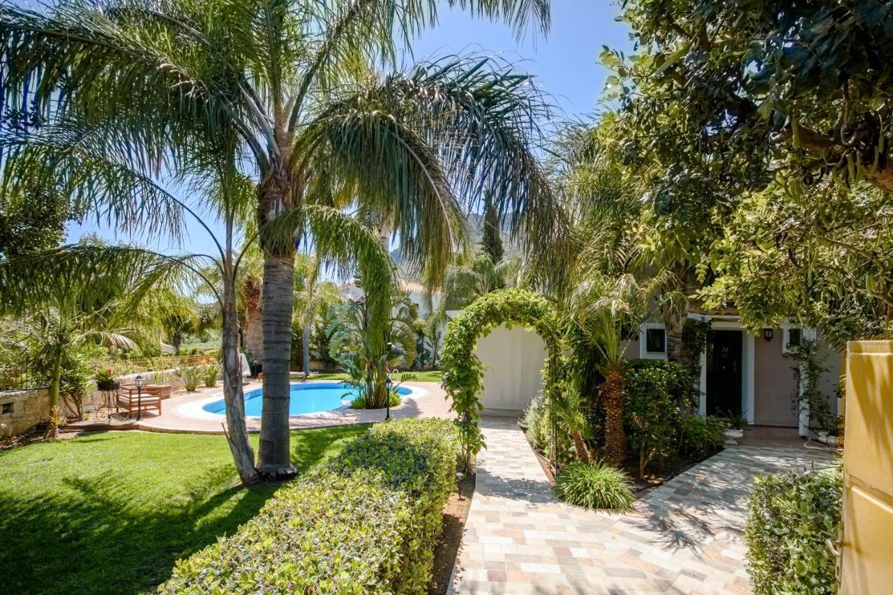Pandora Villas * Hersonissos (Crete)