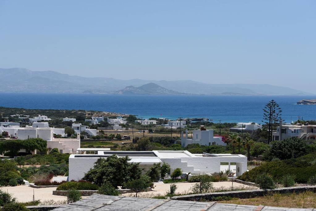 Parian Philoxenia Villa, Mikri Santa Maria *