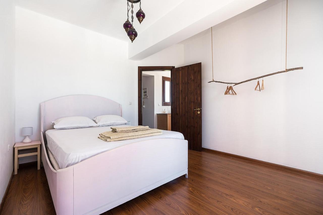 Rhodes Retreat - Persefoni's Loft Apartment
