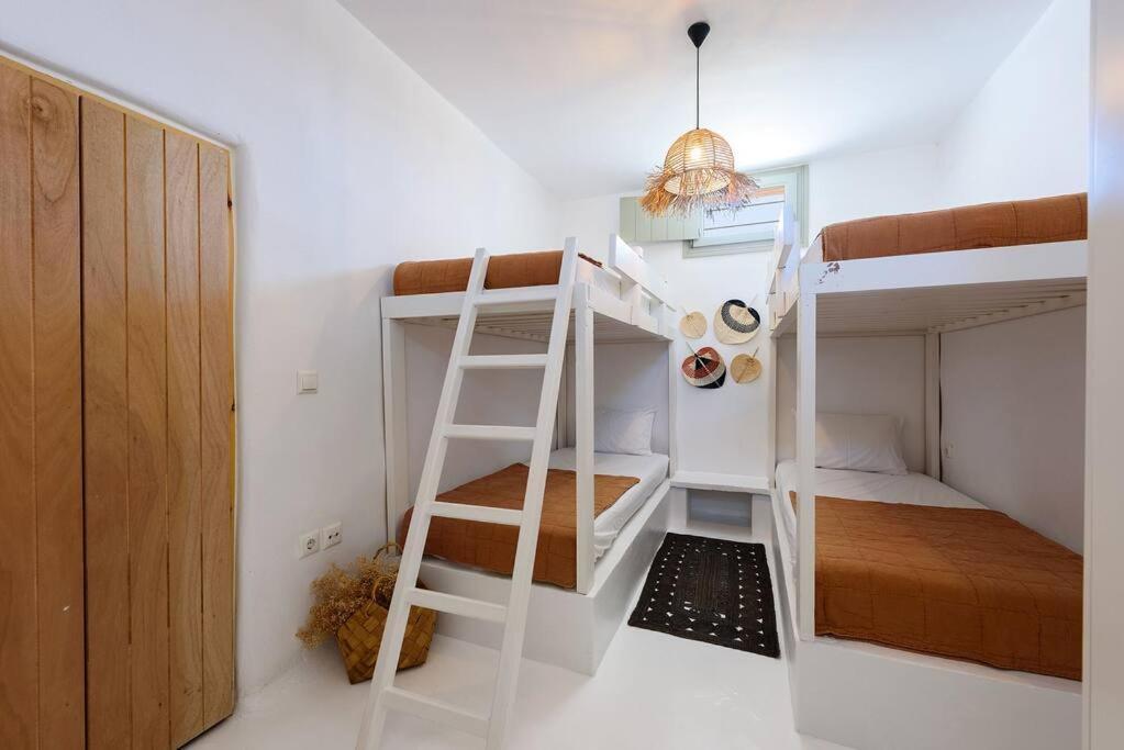 Parian Philoxenia Villa, Mikri Santa Maria Holiday home *