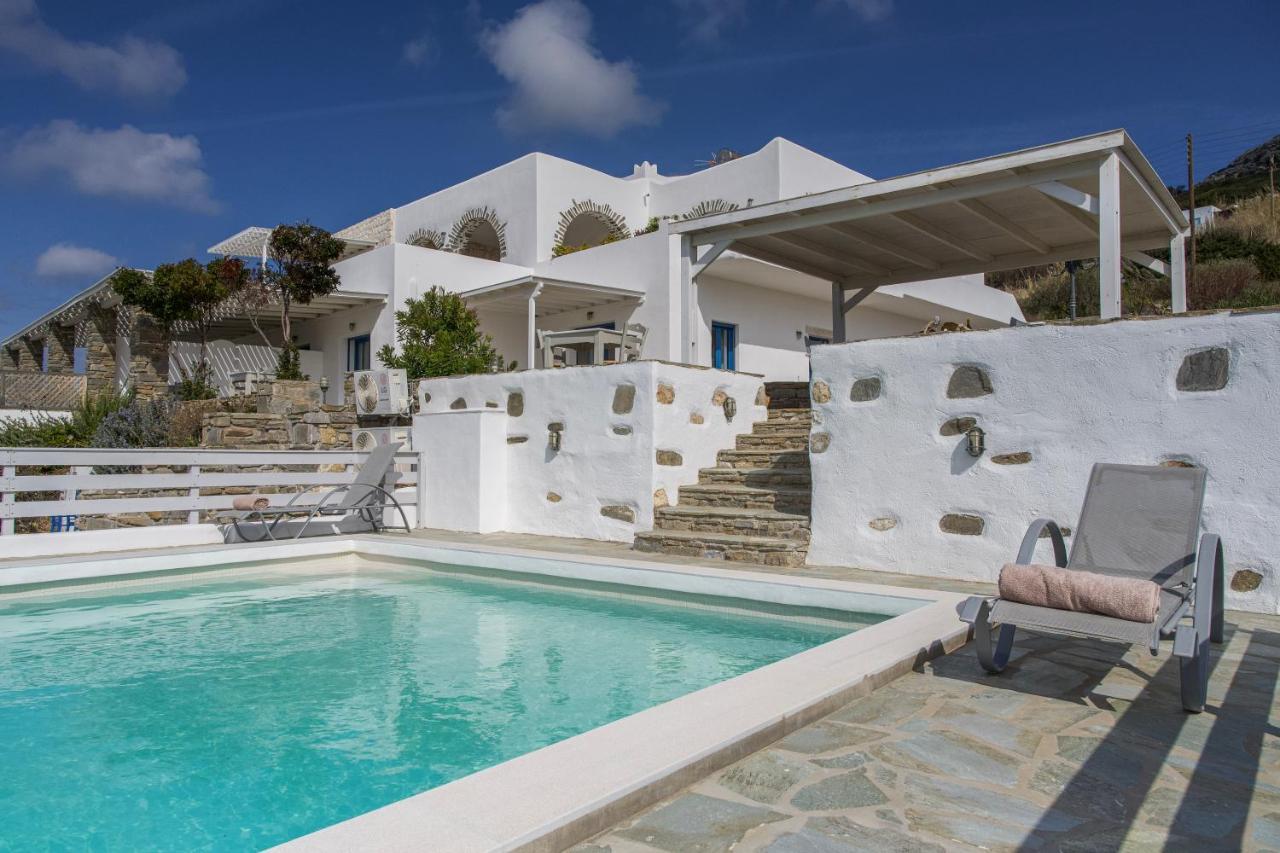 Anthemion Paros - & * Agia Irini (Paros)