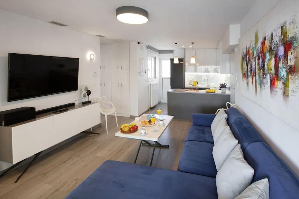 Sea View Penthouse In * Vari (Attica)