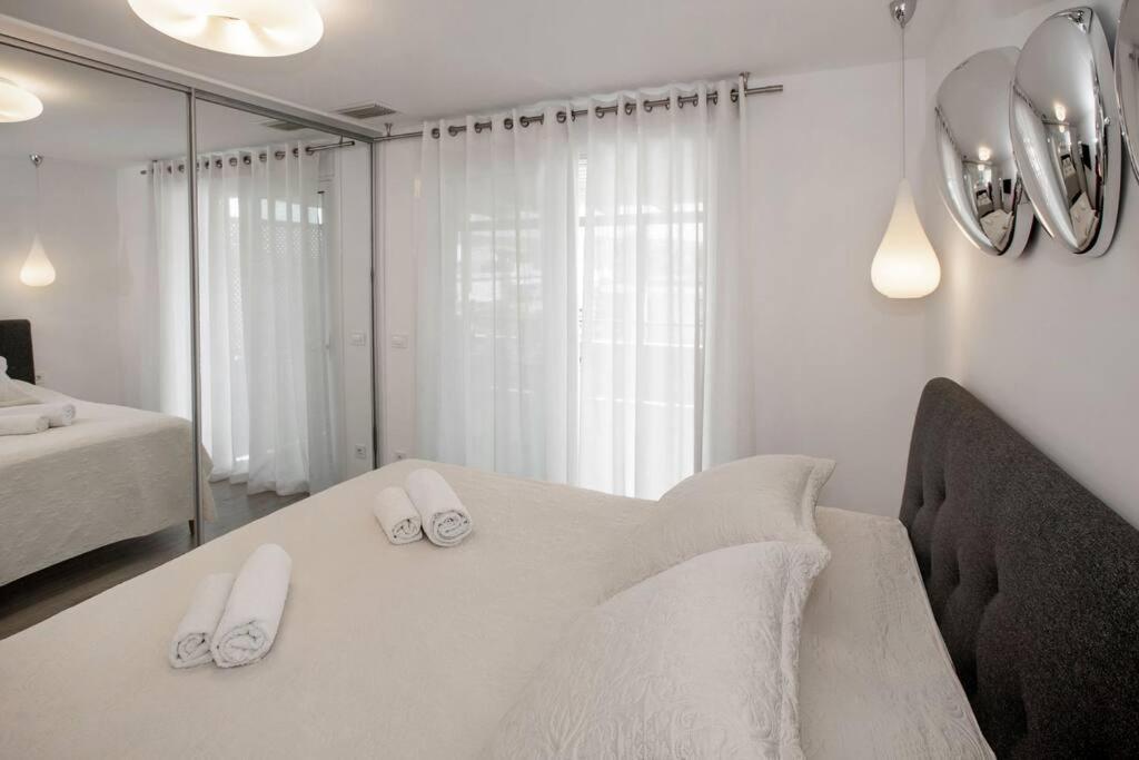 Sea View Penthouse In *
