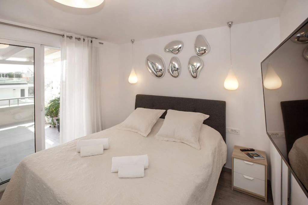 Sea View Penthouse In Apartment Vari (Attica)