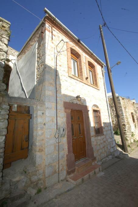 Filoxenia * Agios Georgios Sykousis