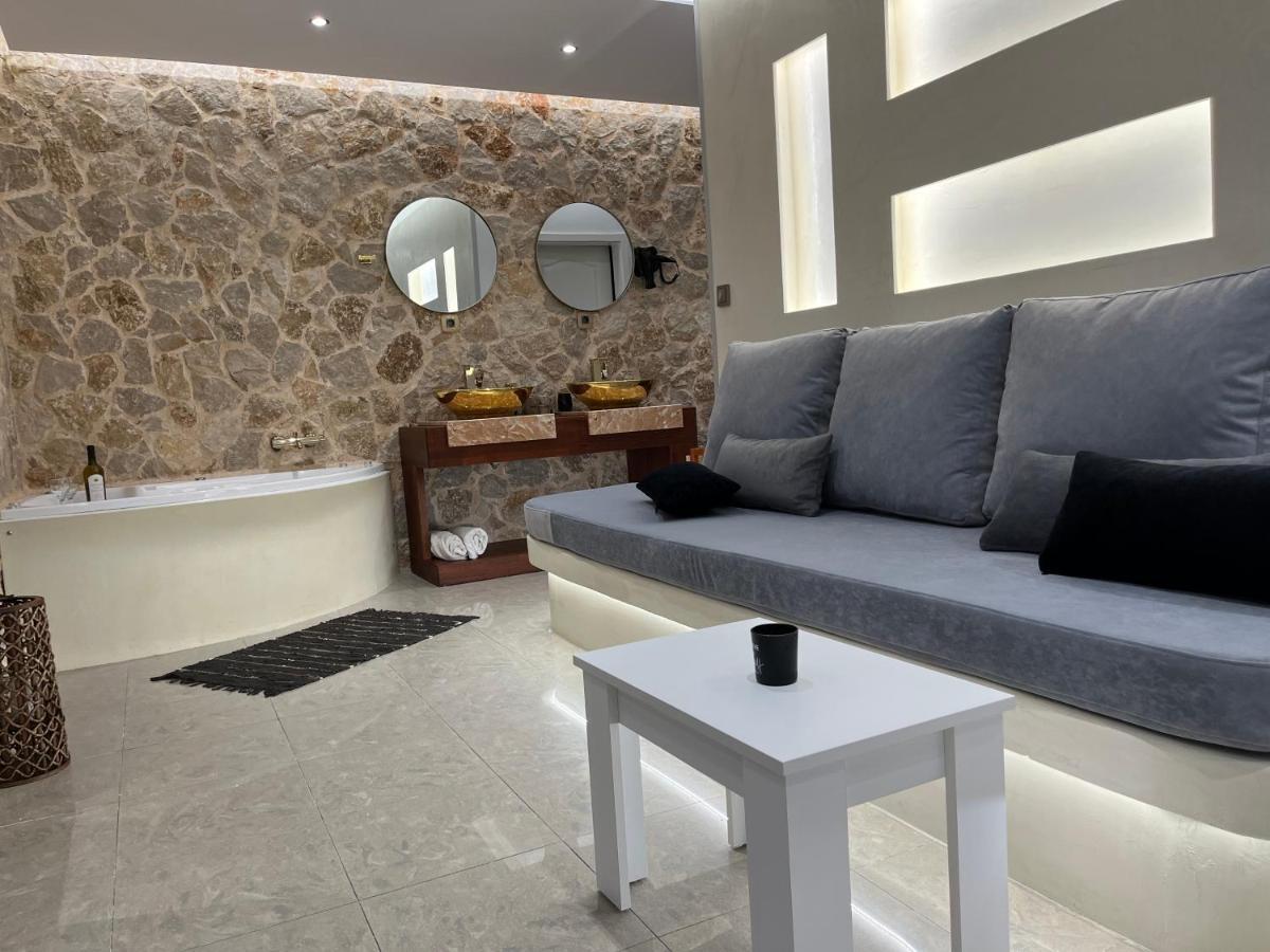 Apartment 2-luxury Jacuzzi White By The Sea Rhodes City