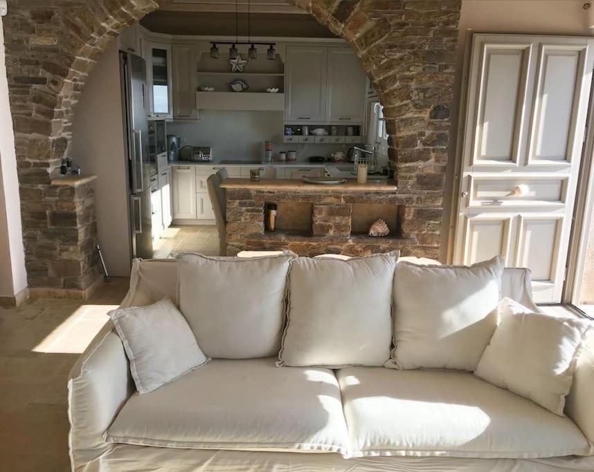 Cycladic House With Panoramic View Holiday home Ktikados