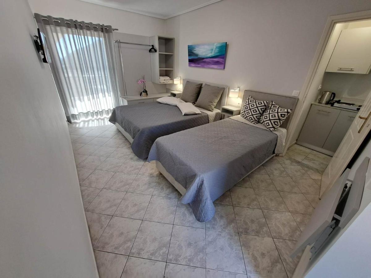 Aparthotel Aretousa