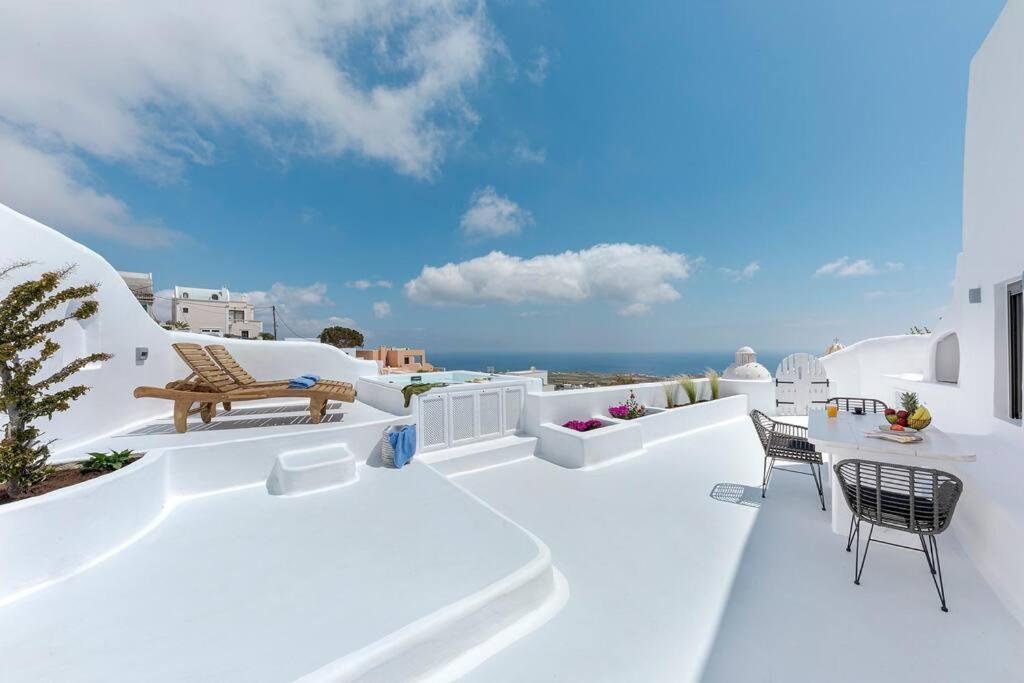 Aleanna Traditional Villa Fira (Santorini)